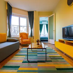 small-paris-danube-panorama.inbudapesthotels.com/